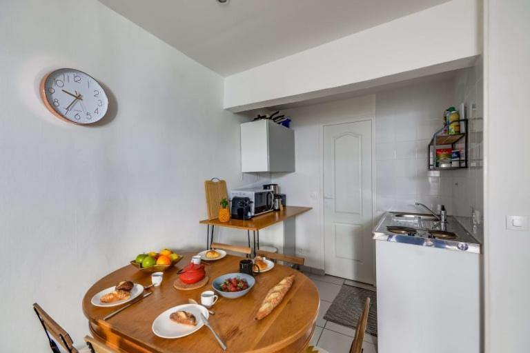 Guestready - Bel Apt A 6 Min Du Metro Gare Du Nord Paris Exterior foto
